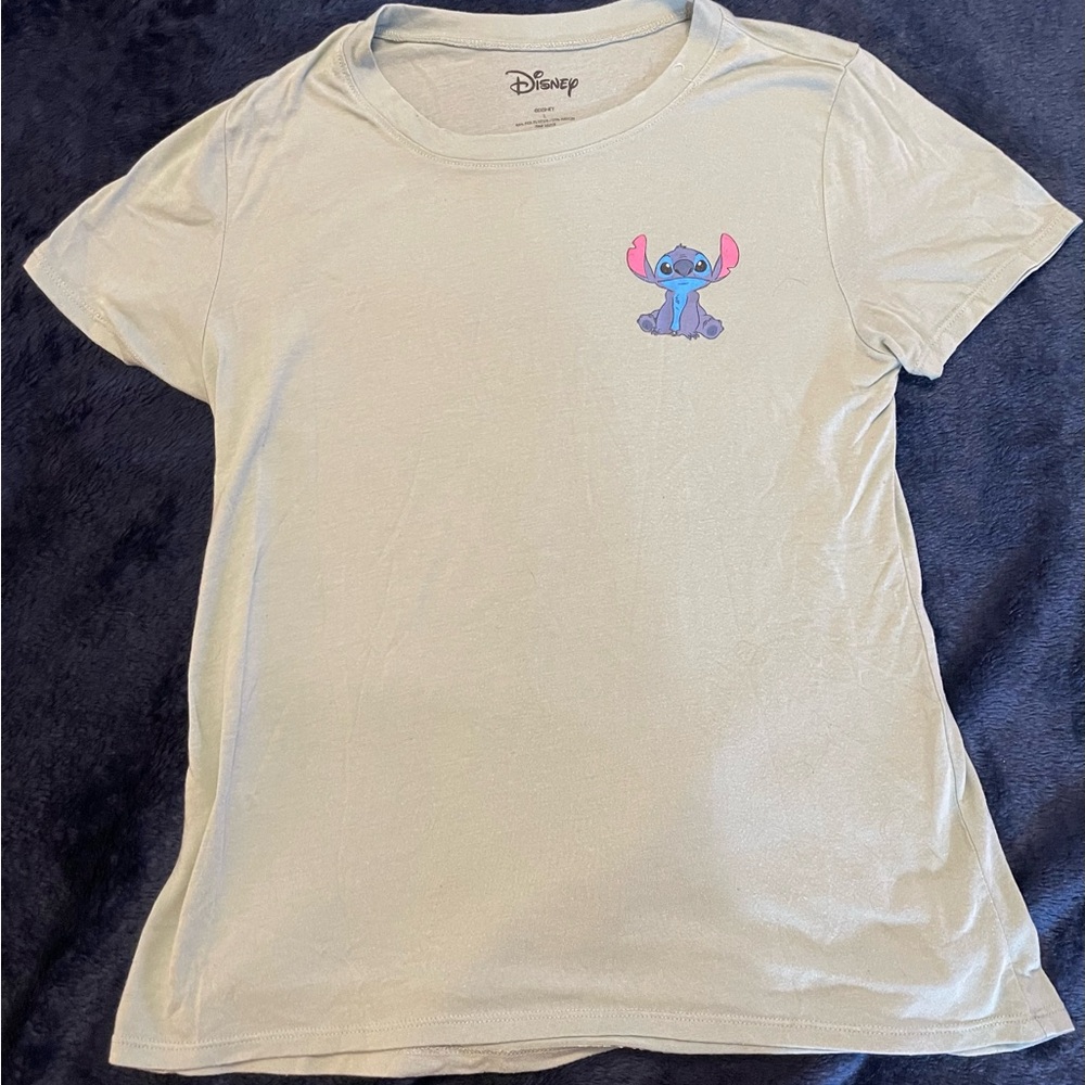 Disney Kids Tee with Blue Stitch Graphic (bin E )